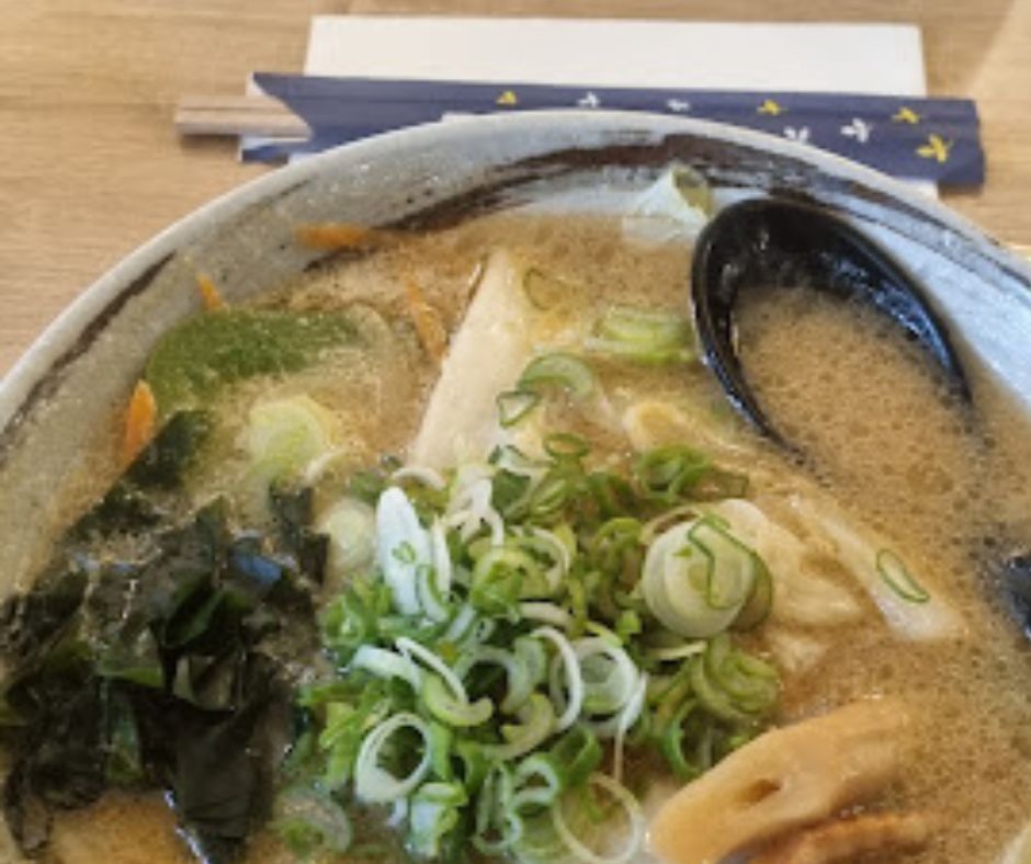 Miért szeretünk a pozsonyi Ramen Kazu-ba járni – egy tál Japán Szlovákiában