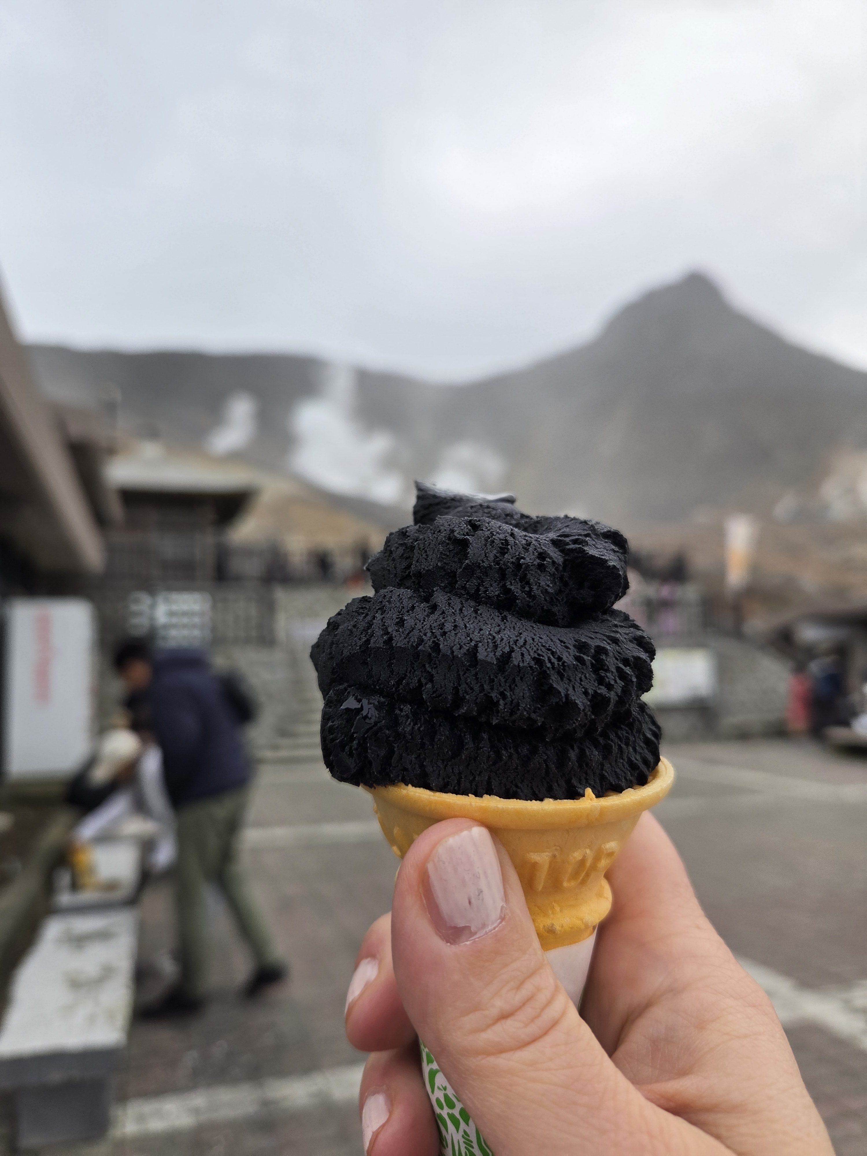 Hakone: fekete tojás, forró onsen és imádság a vulkán szívében