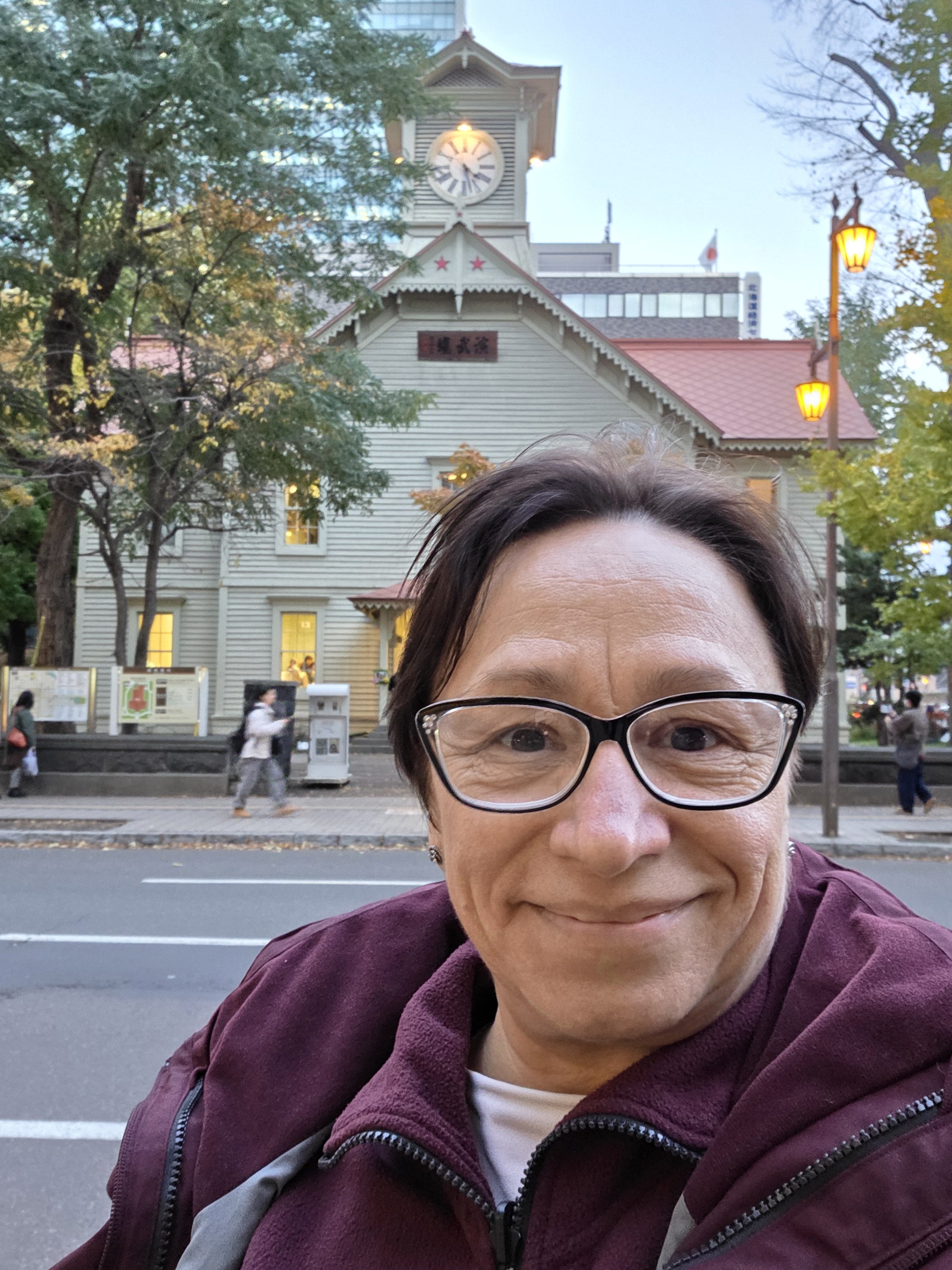 Tomo azt mondta: „unalmas lesz”… aztán bementünk a Sapporo Clock Towerbe